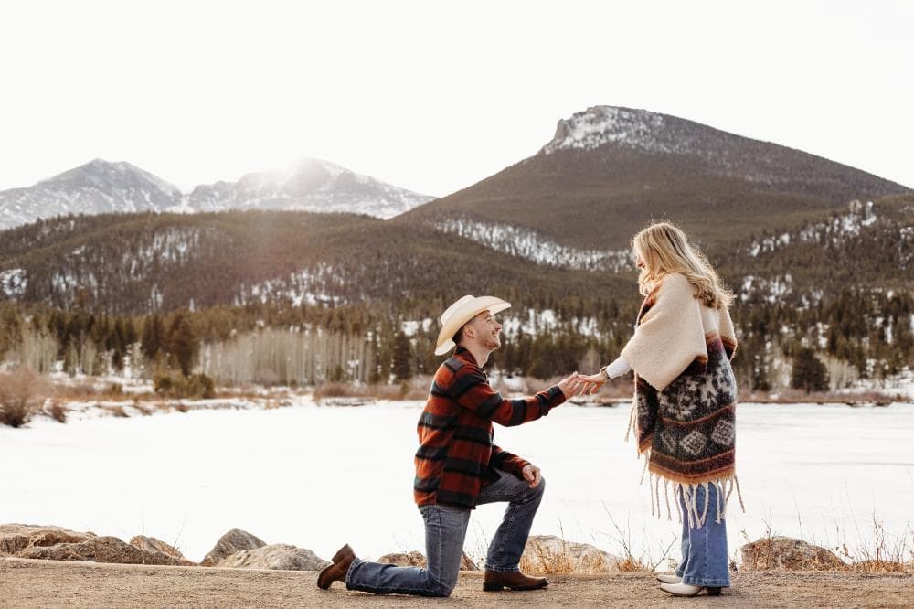 What to Wear for Your Engagement Session